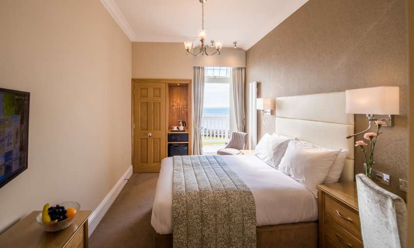 Deluxe Single room 212